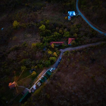 Catunu' Lui Emil Villa Carbunesti Buitenkant foto
