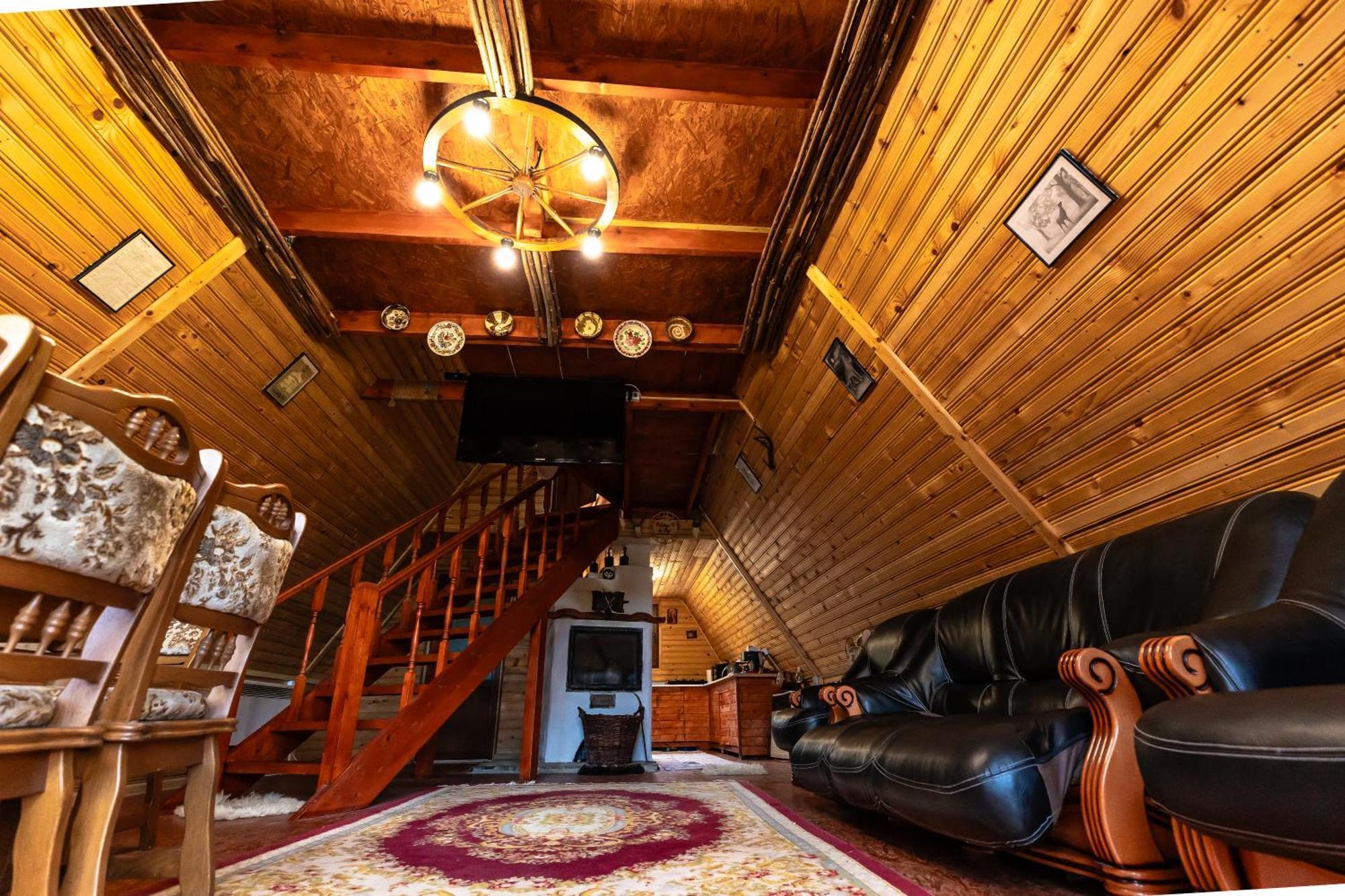 Catunu' Lui Emil Villa Carbunesti Buitenkant foto